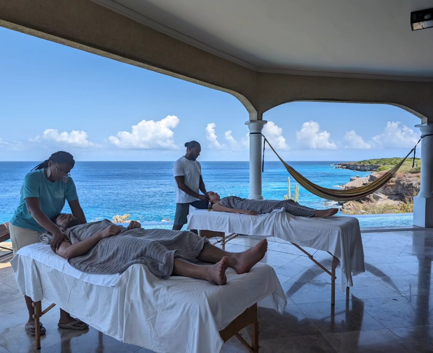 60-Minute Couples Massage